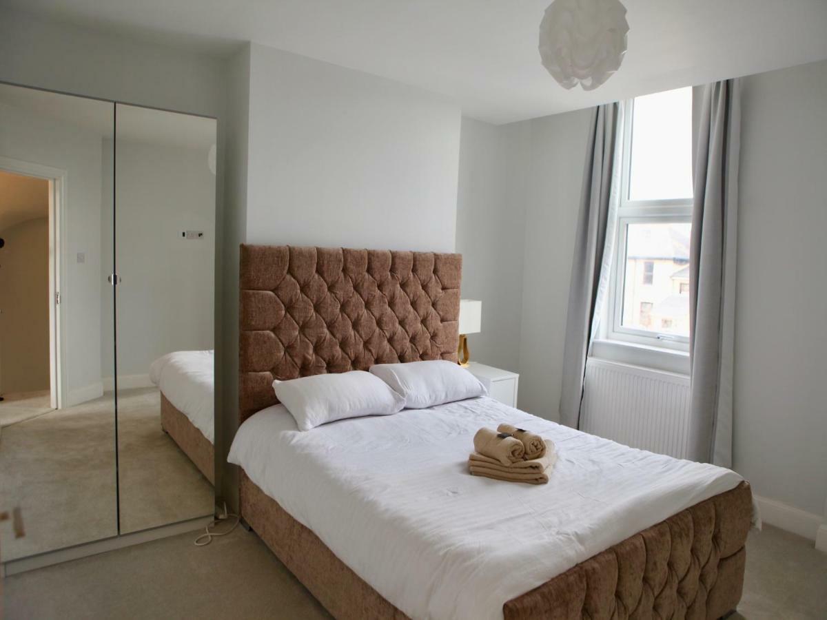 לונדון Cosy Room Near Westfield Stratford מראה חיצוני תמונה